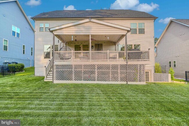 Building Photo - 7142 Starmount Ct