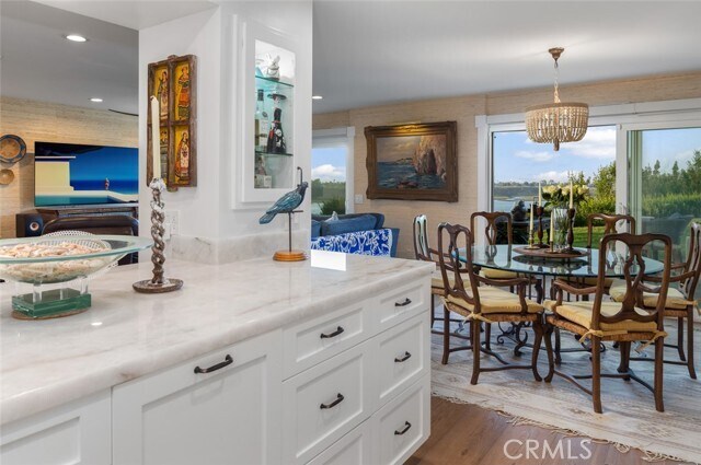 Building Photo - 2165 Vista Entrada Vis