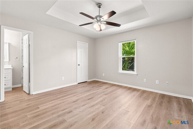 Building Photo - 2703 Fieldstone Dr