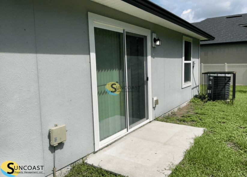 Building Photo - 8223 Golden Bamboo Dr