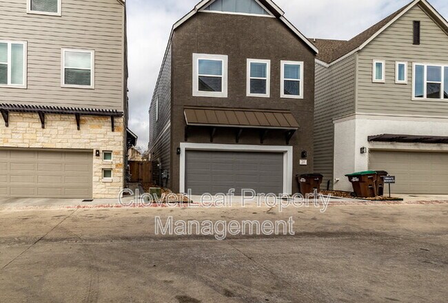 Building Photo - 5843 Whitby Rd