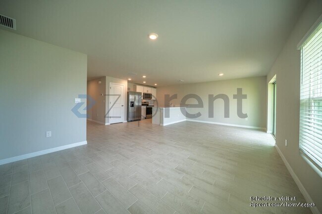 Building Photo - 2830 NW 18th Pl