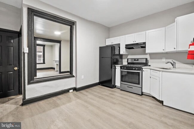 Building Photo - 2317 N 26th St