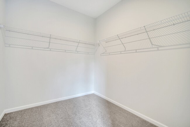 Building Photo - 82 Hillcrest Wy