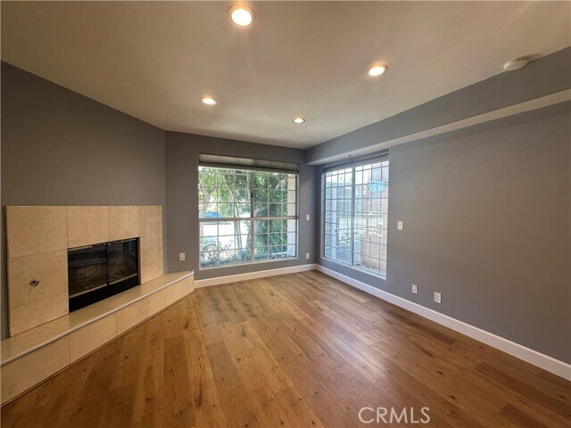 Building Photo - 13508 Moorpark St