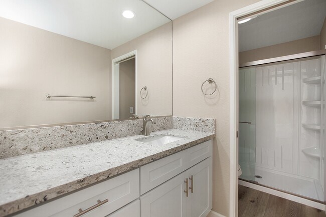 Building Photo - Renovated Townhome | Amazing South Coast Metro Costa Mesa Location