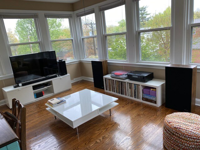 Building Photo - 8008 Delmar Blvd