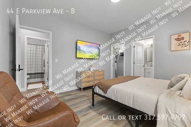 Building Photo - 44 E Parkview Ave