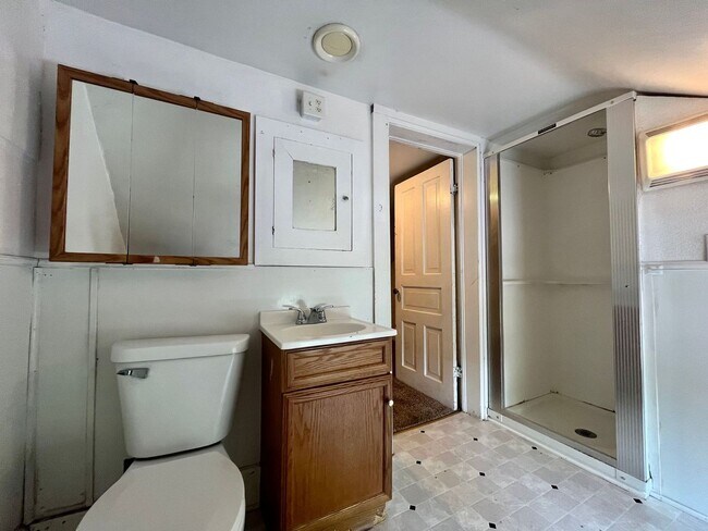 Building Photo - 516 Callon St