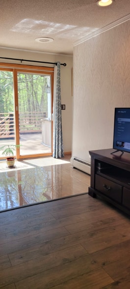 Building Photo - 1Newtown Turnpike