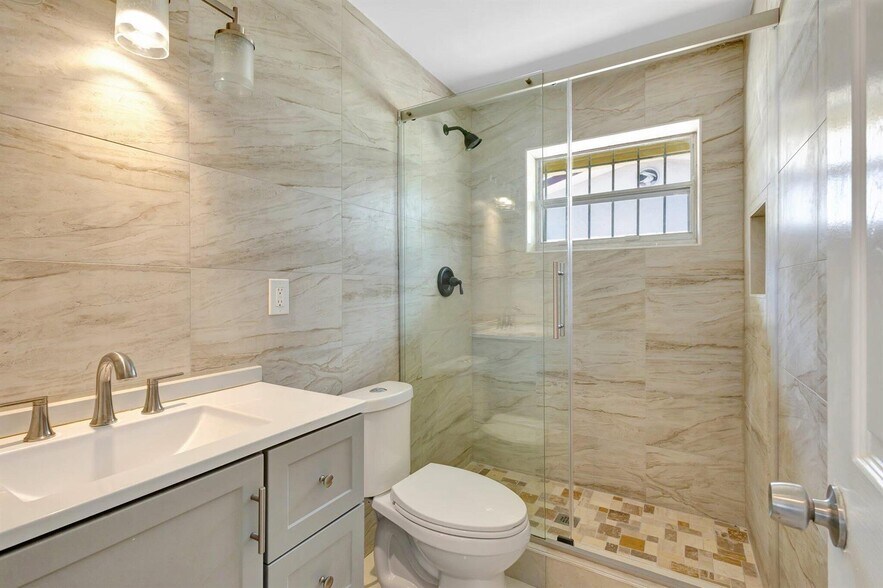 Building Photo - 212 Palmetto Dr