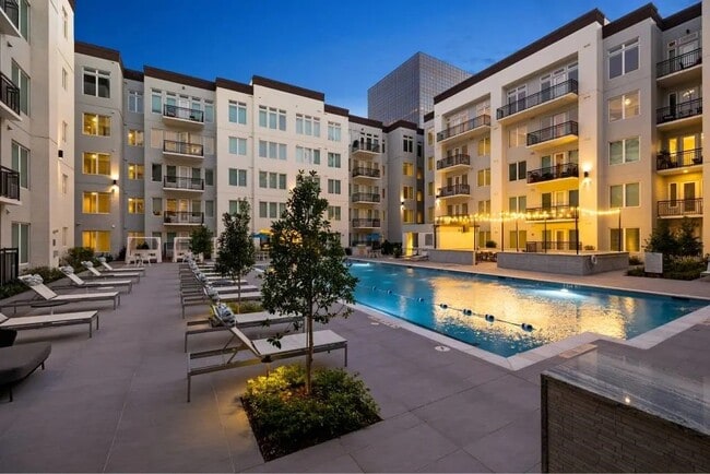 Building Photo - 1317 Post Oak Park Dr