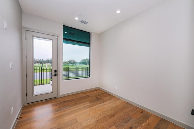 Building Photo - 8120 Stillmeadow Ct