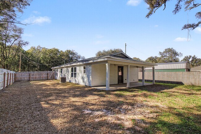 Building Photo - 5230 Richburg St