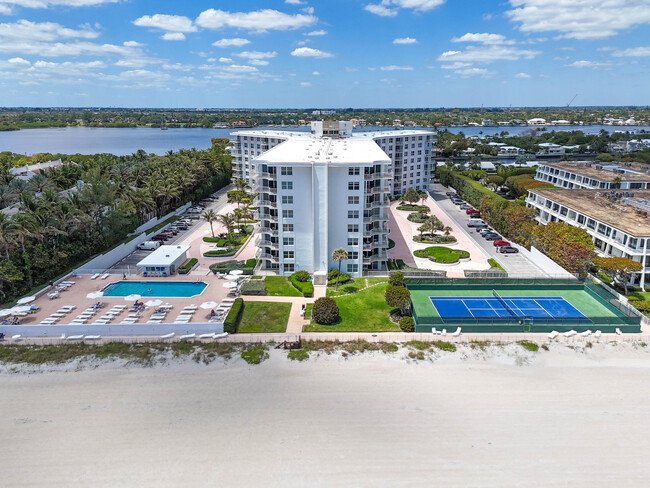 Building Photo - 2295 S Ocean Blvd