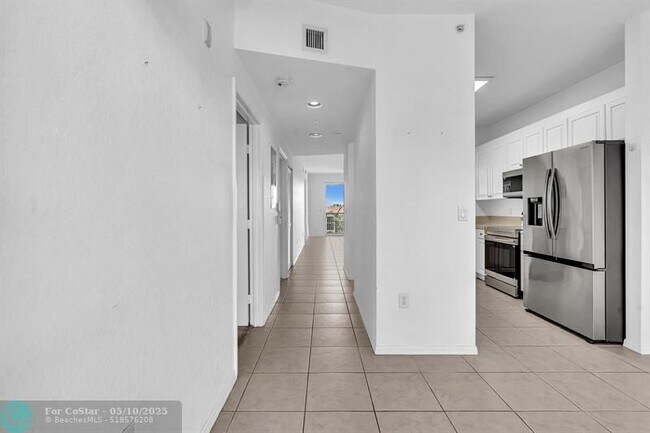 Building Photo - 7765 Yardley Dr
