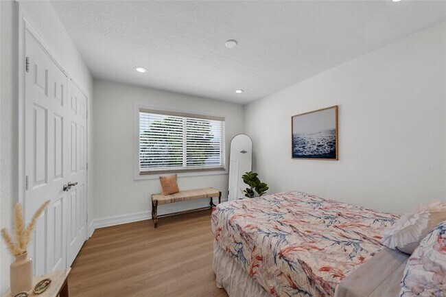 Building Photo - 4601 Bougainvilla Dr