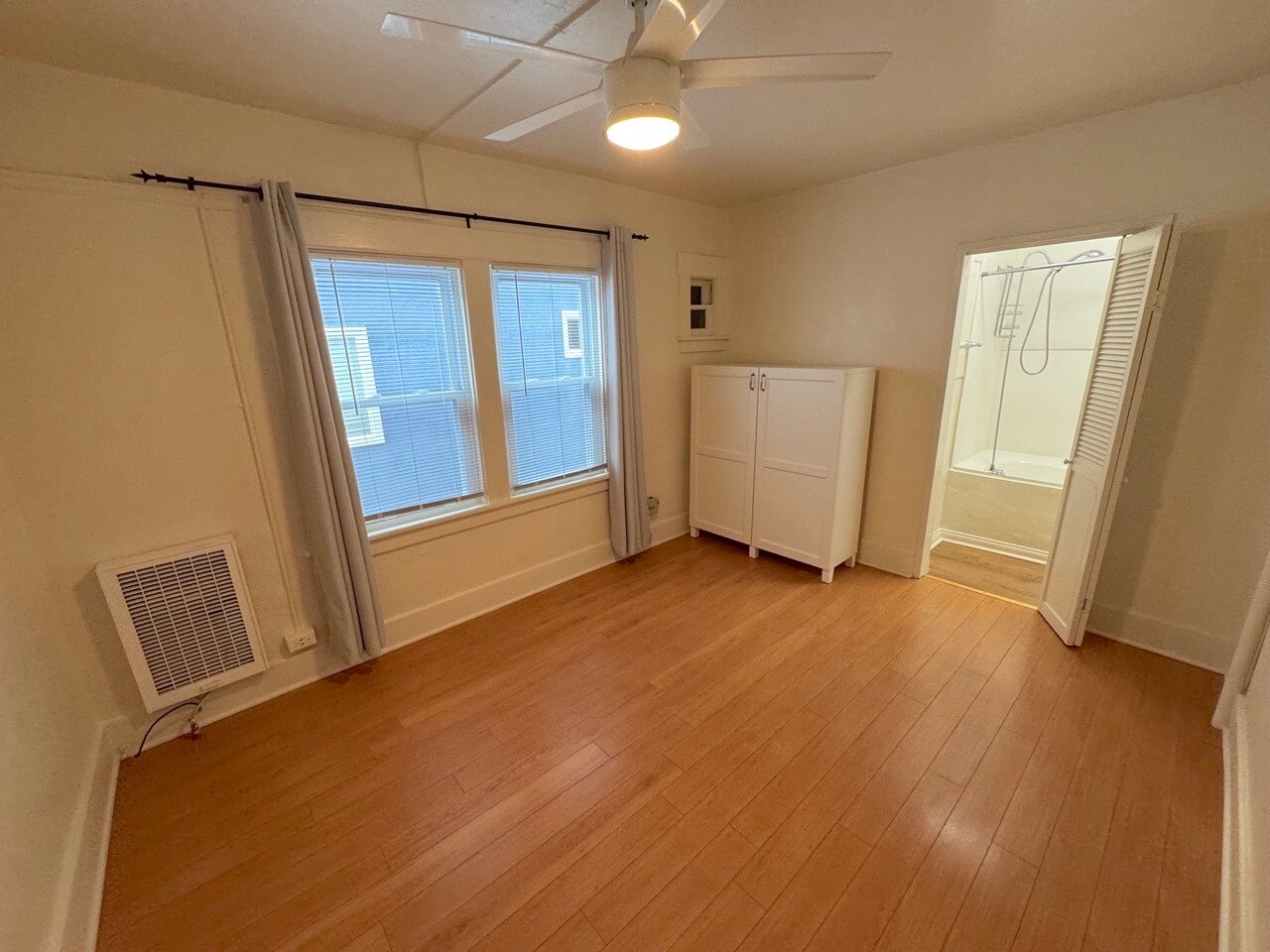 Building Photo - 40 Brooks Ave