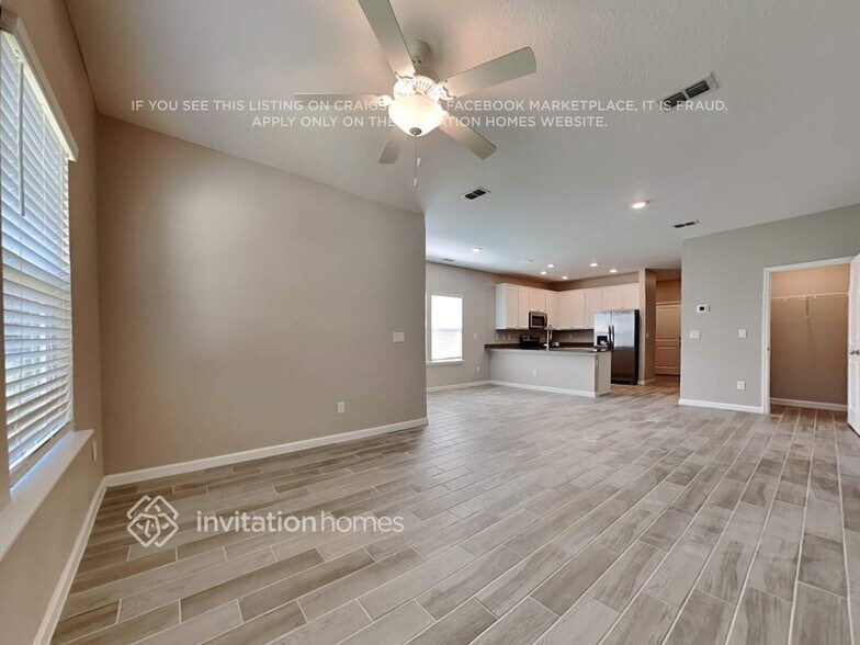 Building Photo - 13253 Shore Grass Dr