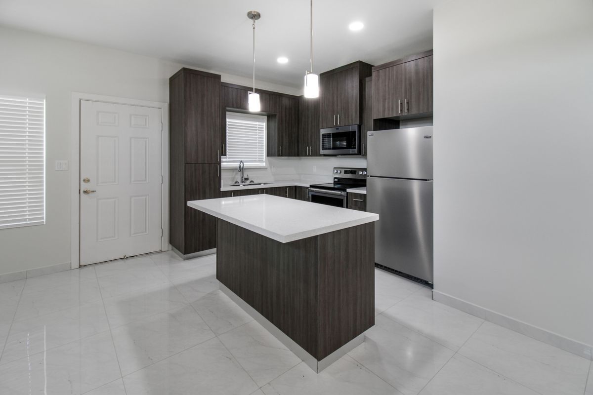 Building Photo - 1413 N Inspiration Blvd