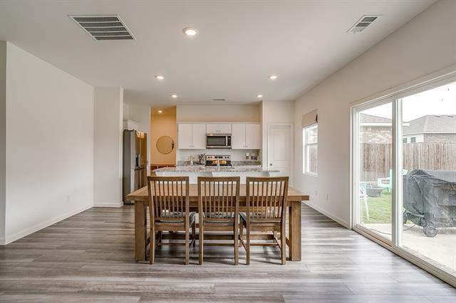 Building Photo - 8300 Stovepipe Dr