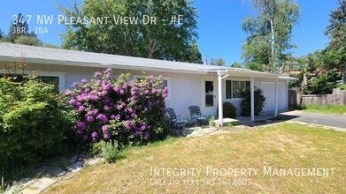 Building Photo - 347 NW Pleasant View Dr