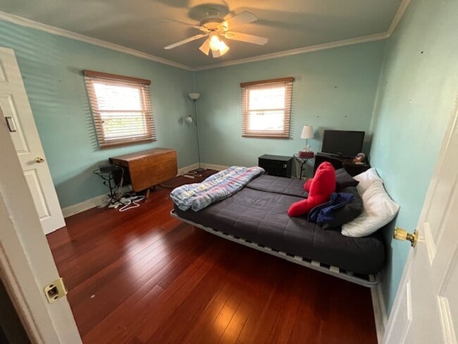 Building Photo - 2 bed 2 bath Single Family Home in Bexley w/ Bonus Rooms