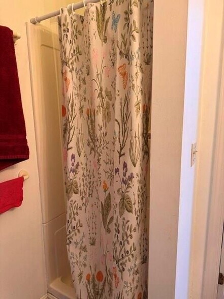 Building Photo - 193 Power St