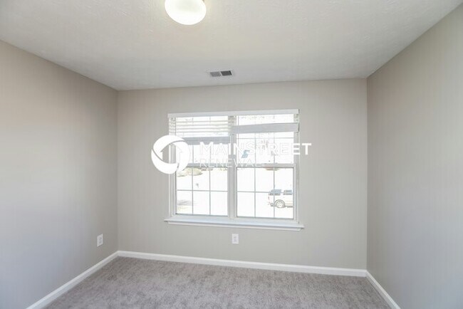 Building Photo - 3 Bedroom Pet-Friendly Home in Marietta, GA with Main Street Renewal