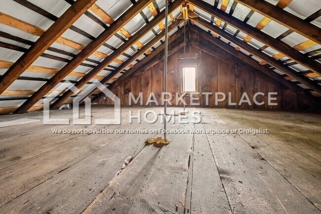 Building Photo - 227 Pine Knob Rd