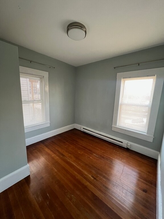 Building Photo - 15 Bowers St