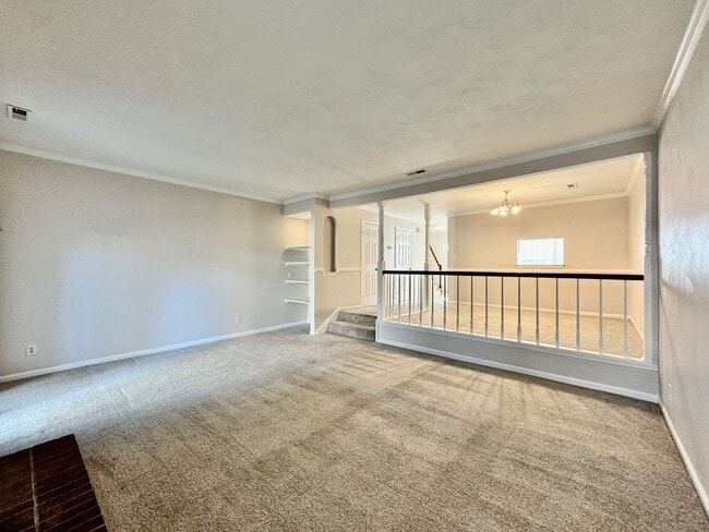 Building Photo - All Brick, End Unit Townhome in Kempsville...