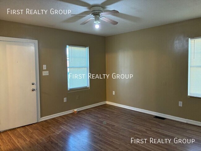 Building Photo - 2144 Neff Rd