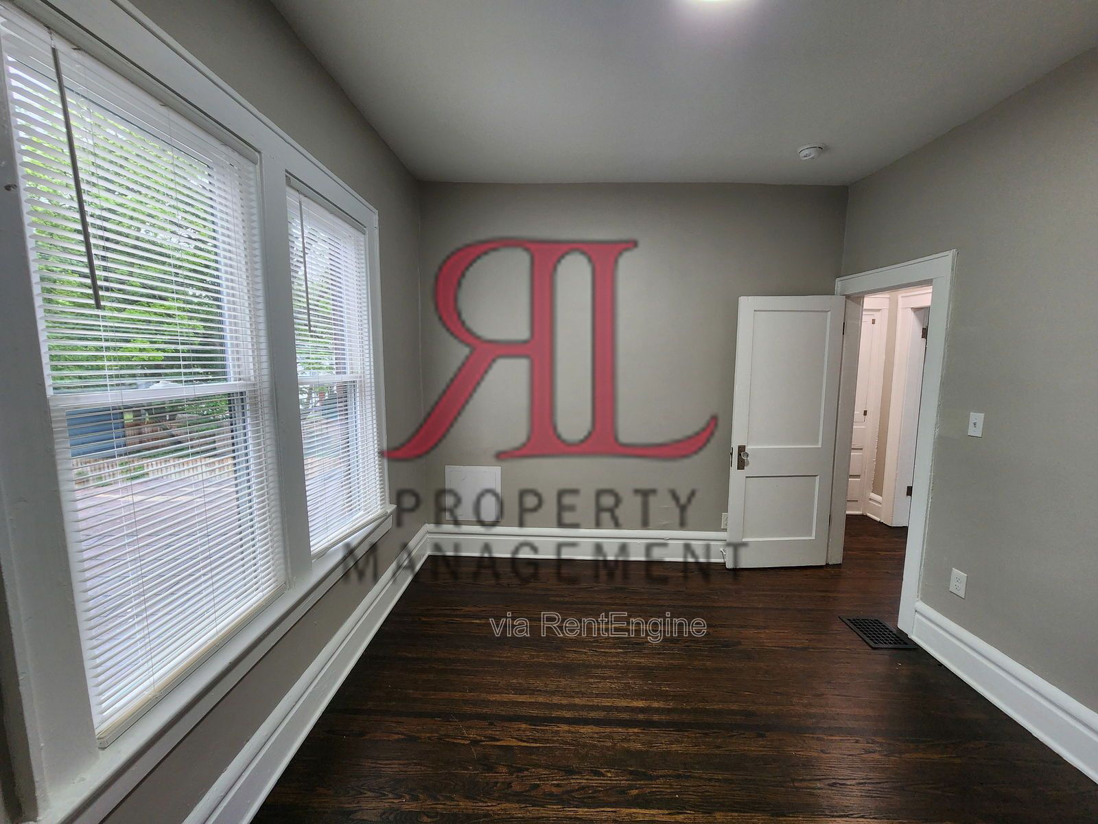 Building Photo - 644 S Champion Ave