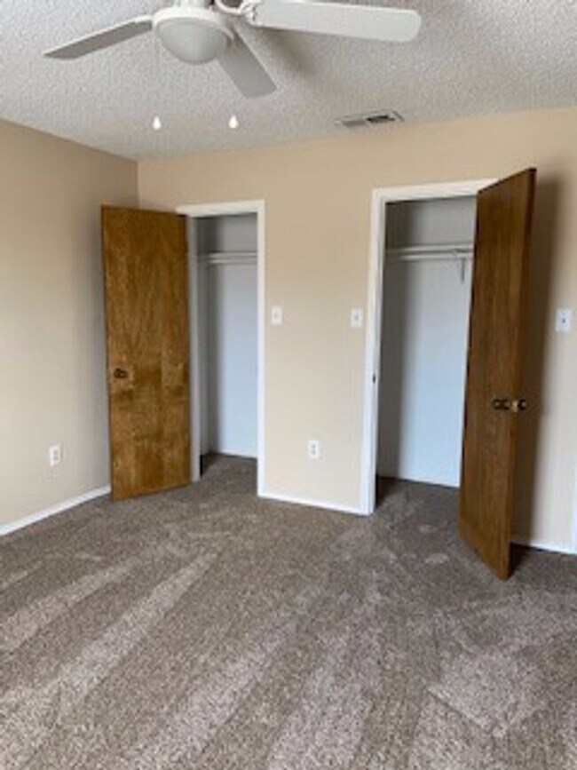 Building Photo - 3204 Chimney Rock Rd