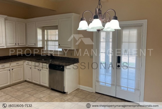 Building Photo - Charming 3BR/2BA Brick Home in Wellington ...