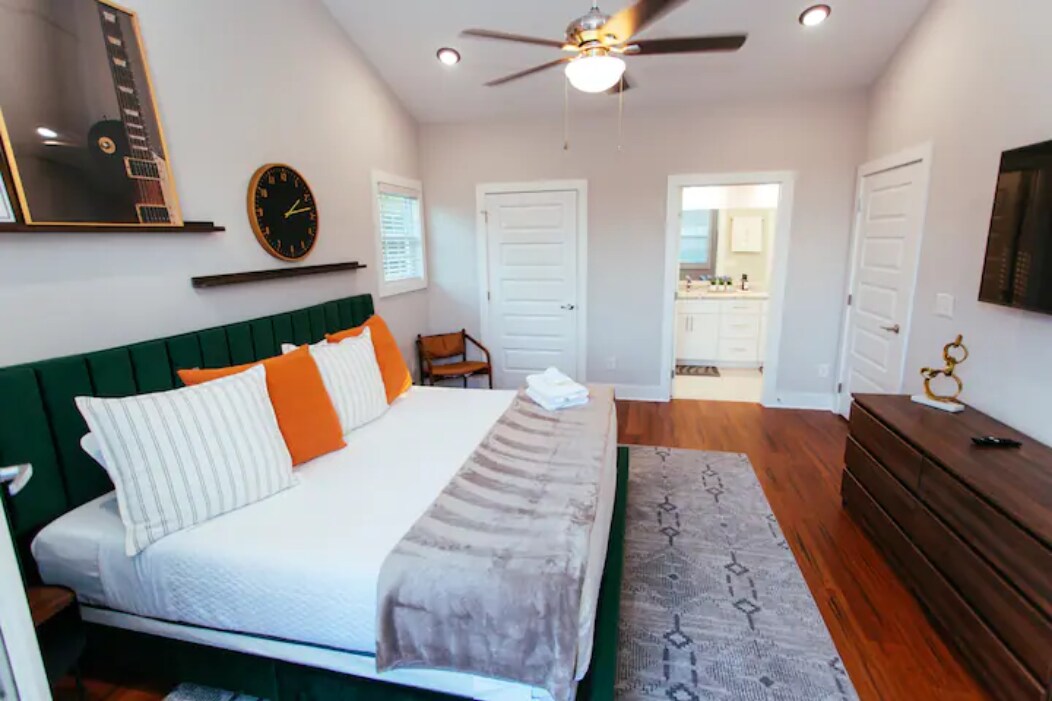 Building Photo - 421 Elysian Fields Rd