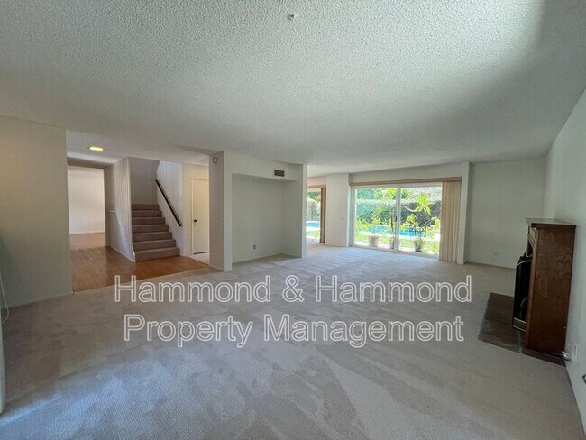 Building Photo - 3804 Mainsail Cir