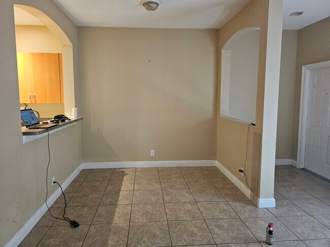 Building Photo - 2111 SW 99th Way