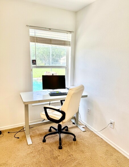 3rd Bedroom - 2414 Siward Ave