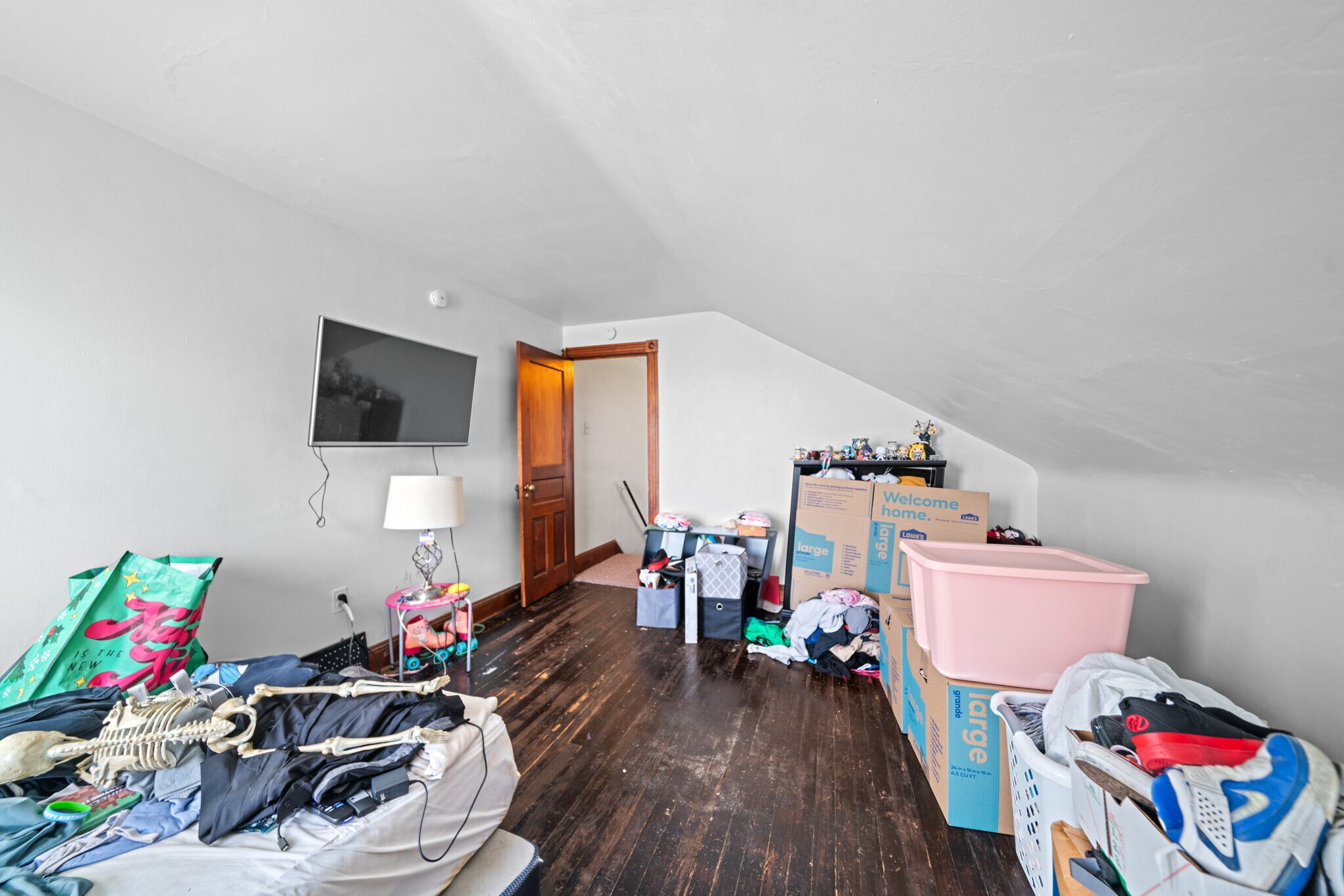 Building Photo - 74 S 6th Ave