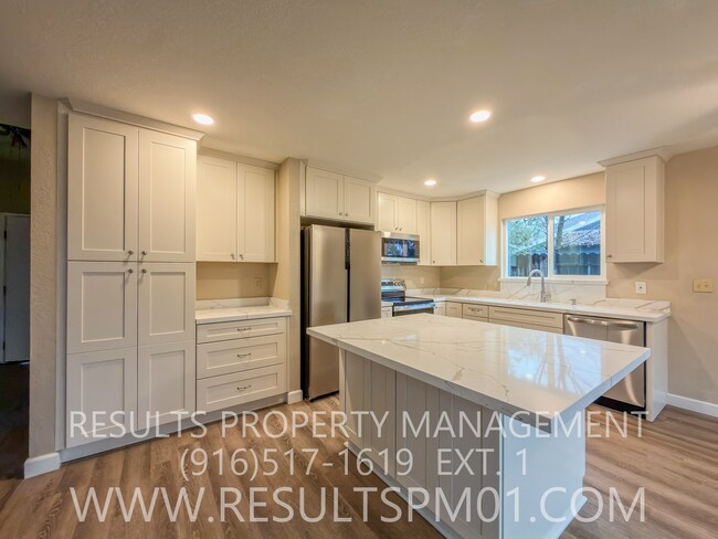 Building Photo - Spacious Single-Story Home in Prime Citrus Heights Location