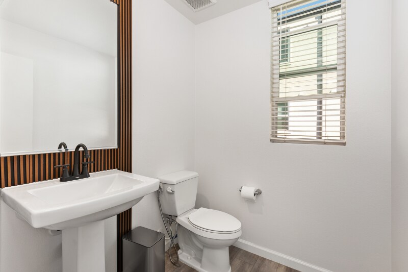 Building Photo - 5272 Beachfront Cove