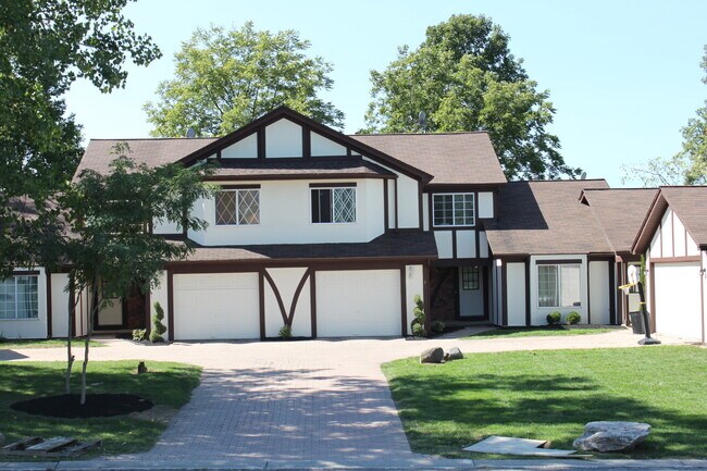 Building Photo - 7 Gothic Ln