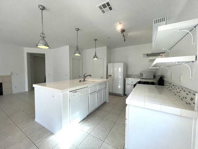 Building Photo - COMING SOON! BEAUTIFUL 3 BEDROOM 2 BATH PALM SPRINGS POOL HOME!