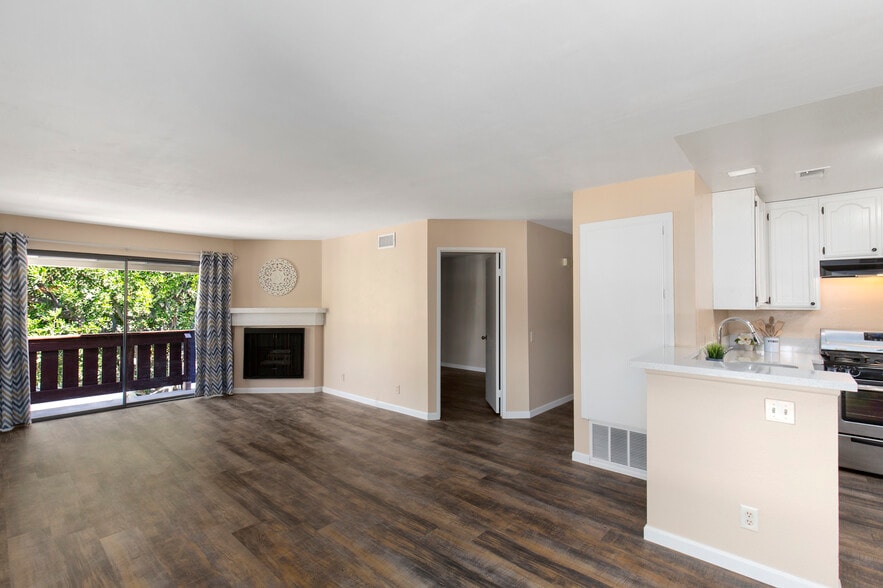 Building Photo - 19104 Alamo Ln