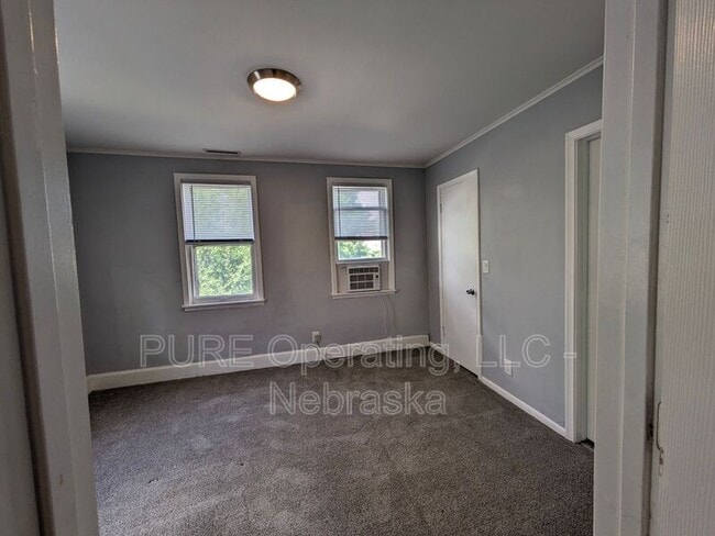 Building Photo - 1115 William St