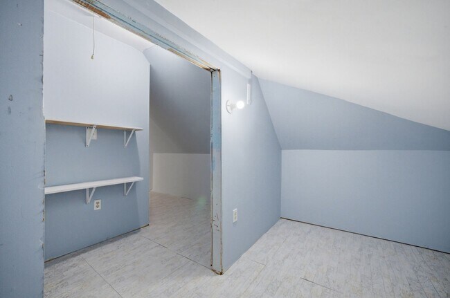 Building Photo - 20B Freeman Dr
