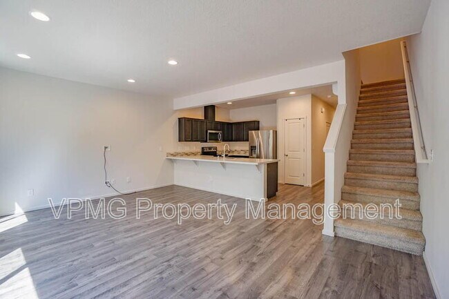 Building Photo - 2116 NE 115th Ct