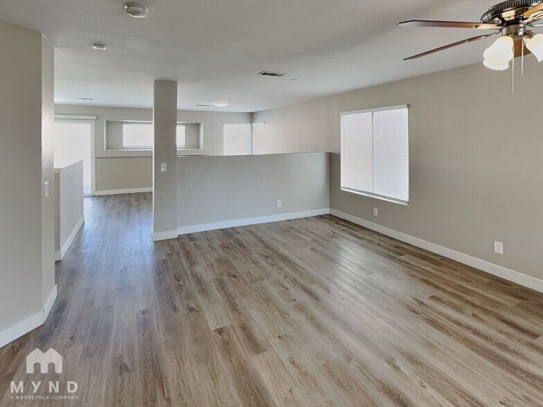 Building Photo - 2704 Exulted Valley Ave